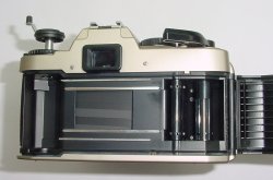 Nikon FE10 35mm Film SLR Manual Camera + 35-70mm F3.3-4.5 Zoom-NIKKOR AIs Lens