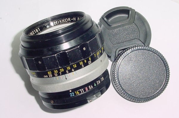 Nikon 85mm f/1.8 NIKKOR-H Auto Nippon Kogaku Pre AI Manual Focus Portrait Lens