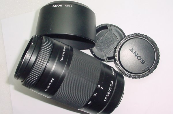 Sony 75-300mm F/4.5-5.6 MACRO Auto Focus Zoom Lens A-Mount For Minolta AF