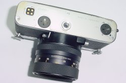 Rolleiflex SL 35 E 35mm Film SLR Camera with Planar 50mm F/1.8 Rollei-HFT Lens