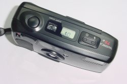 Yashica T5 D Point & Shoot Film Camera Carl Zeiss 35/3.5 T* Tessar Lens