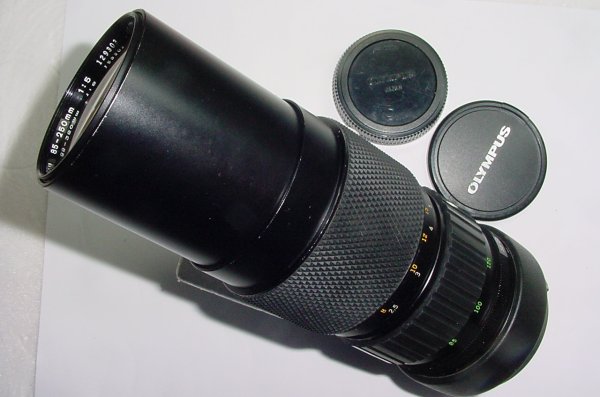 Olympus 85-250mm f/5 Zuiko OM-System Auto-Zoom Manual Focus Lens
