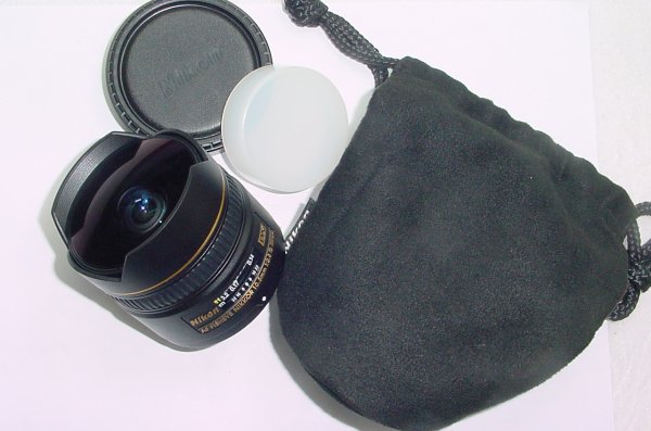 Nikon 10.5mm F/2.8 G ED DX Fisheye Nikkor AF Lens