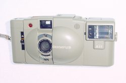 Olympus XA 2 Limited Edition Urban White Film Camera D.Zuiko Lens + A11 Flash