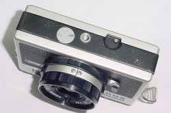 Ricoh 500 G Rangefinder 35mm Film Camera with 40/2.8 Lens