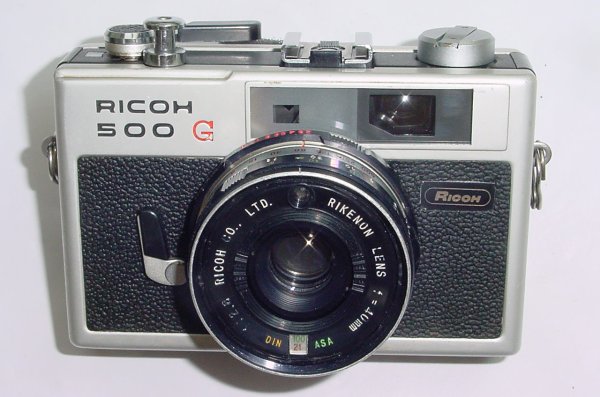 Ricoh 500 G Rangefinder 35mm Film Camera with 40/2.8 Lens