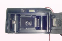 Canon Sure Shot Supreme 35mm Film Compact Point & Shoot Camera 38/2.8 Lens