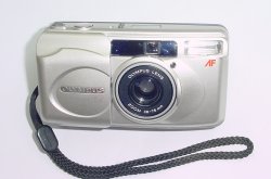 Olympus Superzoom 76 G AF Point & Shoot 35mm Film Camera 38-76mm Zoom Lens