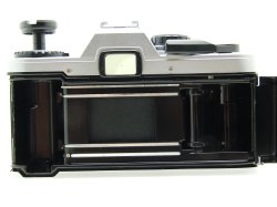 Olympus OM10 35mm Film SLR Manual Camera with 50/1.8 Zuiko Lens + MA