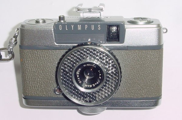 Olympus PEN-EE Half Frame 35mm Film Camera 30/2.8 Lens