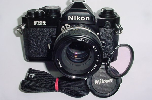 Nikon FM2 35mm Film SLR Manual Camera + Nikon 50mm F/1.8 AIs Nikkor Lens