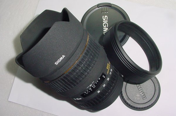 Sigma 15-30mm f/3.5-4.5 DG Wide Angle Zoom Lens For Canon EF Mount