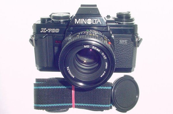 Minolta X-700 35mm Film SLR Manual Camera + Minolta 50mm F/1.7 MD Lens