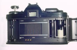 Minolta X-700 35mm Film SLR Manual Camera + Minolta 50mm F/1.7 MD Lens