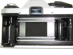 Olympus OM20 35mm Film SLR Manual Camera with Olympus 50/1.8 Zuiko Lens