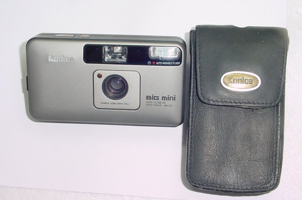 Konica Big mini Auto Close Up BM-201 35mm Film Point & Shoot Camera 35/3.5 Lens
