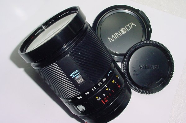 Minolta 28-135mm F/4-4.5 AF Zoom Lens For A-Mount