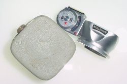 Rollei Rolleilux Exposure Meter and Lens Hood for TLR Baby 4x4 Camera Rollei Rolleilux Exposure Meter and Lens Hood for TLR Baby 4x4 Camera