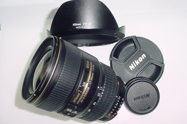 Nikon 17-35mm F/2.8 D ED AF-S Nikkor Wide Angle Zoom Lens