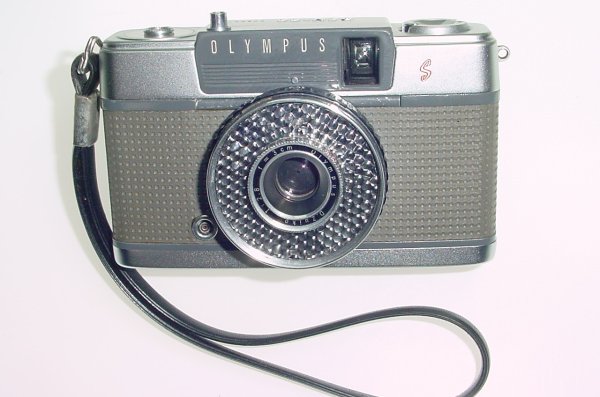 Olympus PEN-EE S Half Frame 35mm Film Camera 30mm f/2.8 Lens