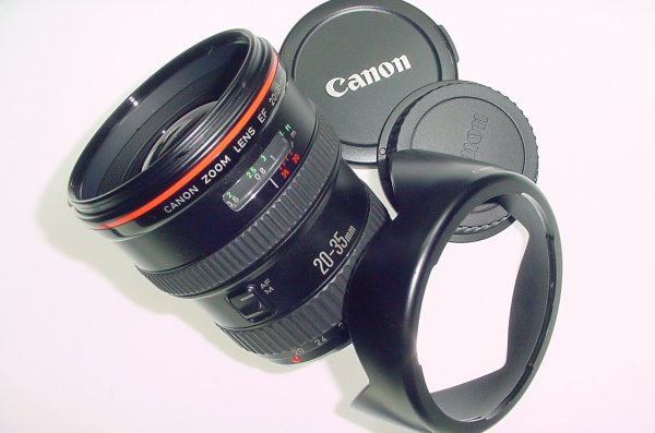 Canon 20-35mm f/2.8 L EF Wide Angle Auto & Manual Focus Zoom Lens