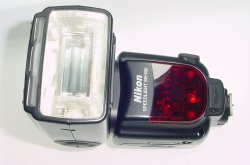 Nikon Speedlight SB-900 Shoe Mount Flash