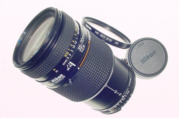 Nikon 35-70mm f/2.8 AF Nikkor Zoom Lens