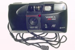 Yashica AW mini AF Kyocera 35mm Film Point & Shoot Camera 32/3.5 Lens