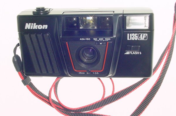 Nikon L135AF Fully Automatic 35mm Film Point & Shoot Camera 35/3.5 Lens