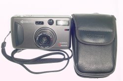 Yashica T Zoom Kyocera Film Camera Carl Zeiss 28-70mm f/4.5-8 T* Tessar Lens