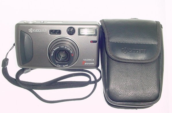 Yashica T Zoom Kyocera Film Camera Carl Zeiss 28-70mm f/4.5-8 T* Tessar Lens
