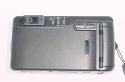 Yashica T Zoom Kyocera Film Camera Carl Zeiss 28-70mm f/4.5-8 T* Tessar Lens