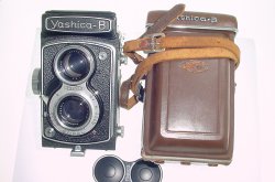 Yashica B TLR 6x6 120 Medium Format Film Camera 80/3.5 Lens in Black