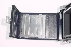 Yashica B TLR 6x6 120 Medium Format Film Camera 80/3.5 Lens in Black