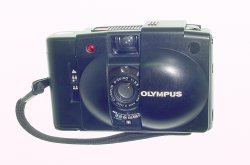 Olympus XA 2 35mm Film Camera D.Zuiko 35mm F/3.5 Lens