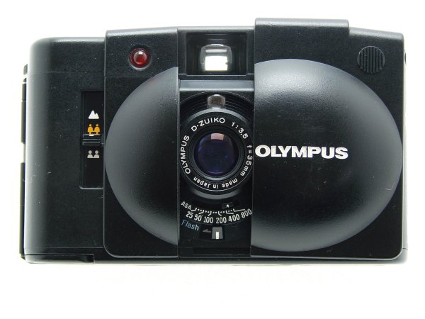 Olympus XA 2 35mm Film Camera D.Zuiko 35mm F/3.5 Lens