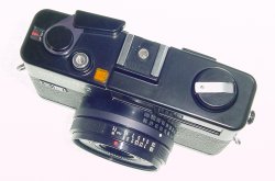 minolta HI-MATIC F 35mm Film Rangefinder Camera Rokkor 38/2.7 Lens Black