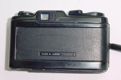 CHINON Bellami 35mm Film Compact Manual Focus Camera 35/2.8 Lens - Excellent