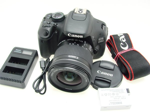 Canon EOS 600D 18.0MP Digital SLR Camera + EF-S 18-55mm IS F/4.5-5.6 STM Lens