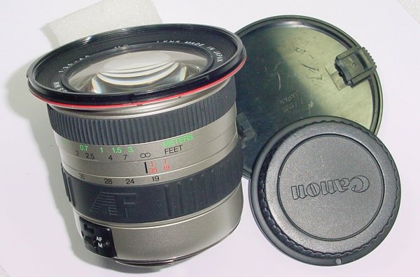 COSINA 19-35mm F/3.5-4.5 MC Full Frame AF Zoom Lens For Canon EF Mount