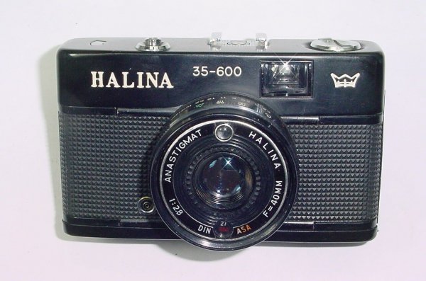 HALINA 35-600 35mm Film Camera 40/2.8 Lens