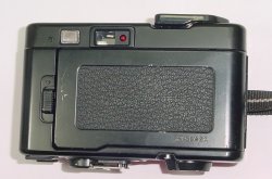 Konica pop 35mm Film Point and Shoot Camera 36mm F4 Lens in Red