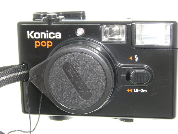 Konica pop 35mm Film Point and Shoot Camera 36mm F4 Lens in Black