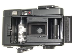 Konica pop 35mm Film Point and Shoot Camera 36mm F4 Lens in Black