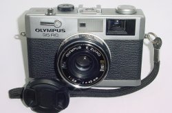 OLYMPUS 35 RC Rangefinder 35mm Film Camera 42mm F/2.8 E.Zuiko Lens