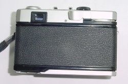 OLYMPUS 35 RC Rangefinder 35mm Film Camera 42mm F/2.8 E.Zuiko Lens