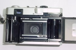 OLYMPUS 35 RC Rangefinder 35mm Film Camera 42mm F/2.8 E.Zuiko Lens