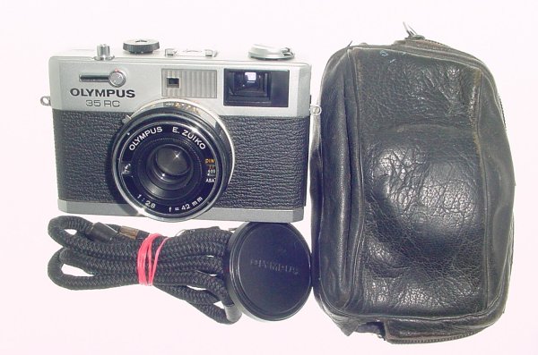 Olympus 35 RC Rangefinder 35mm Film Camera 42mm F/2.8 E.Zuiko Lens
