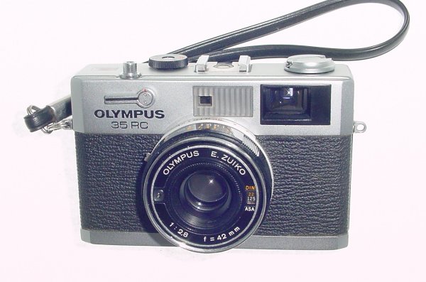 Olympus 35 RC Rangefinder 35mm Film Camera 42mm F/2.8 E.Zuiko Lens