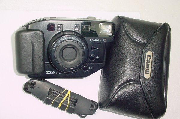 Canon SURE SHOT Zoom XL 35mm Film Point & Shoot Camera w/ 39-85mm F/3.6-7.3 Zoom Lens